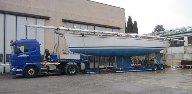Trasporto Barche a vela e motore sul lago di Garda